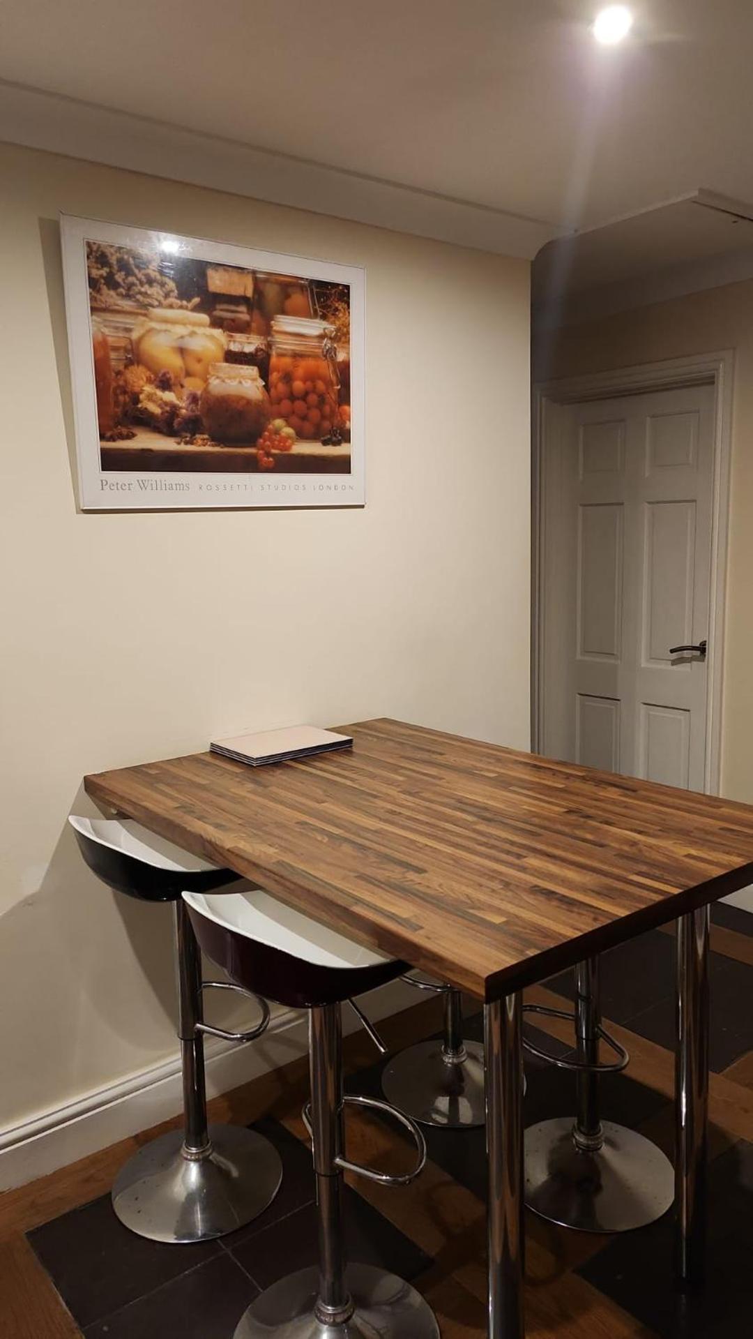 Large 2 Bed Holiday Let In Central Ystradgynlais Kültér fotó