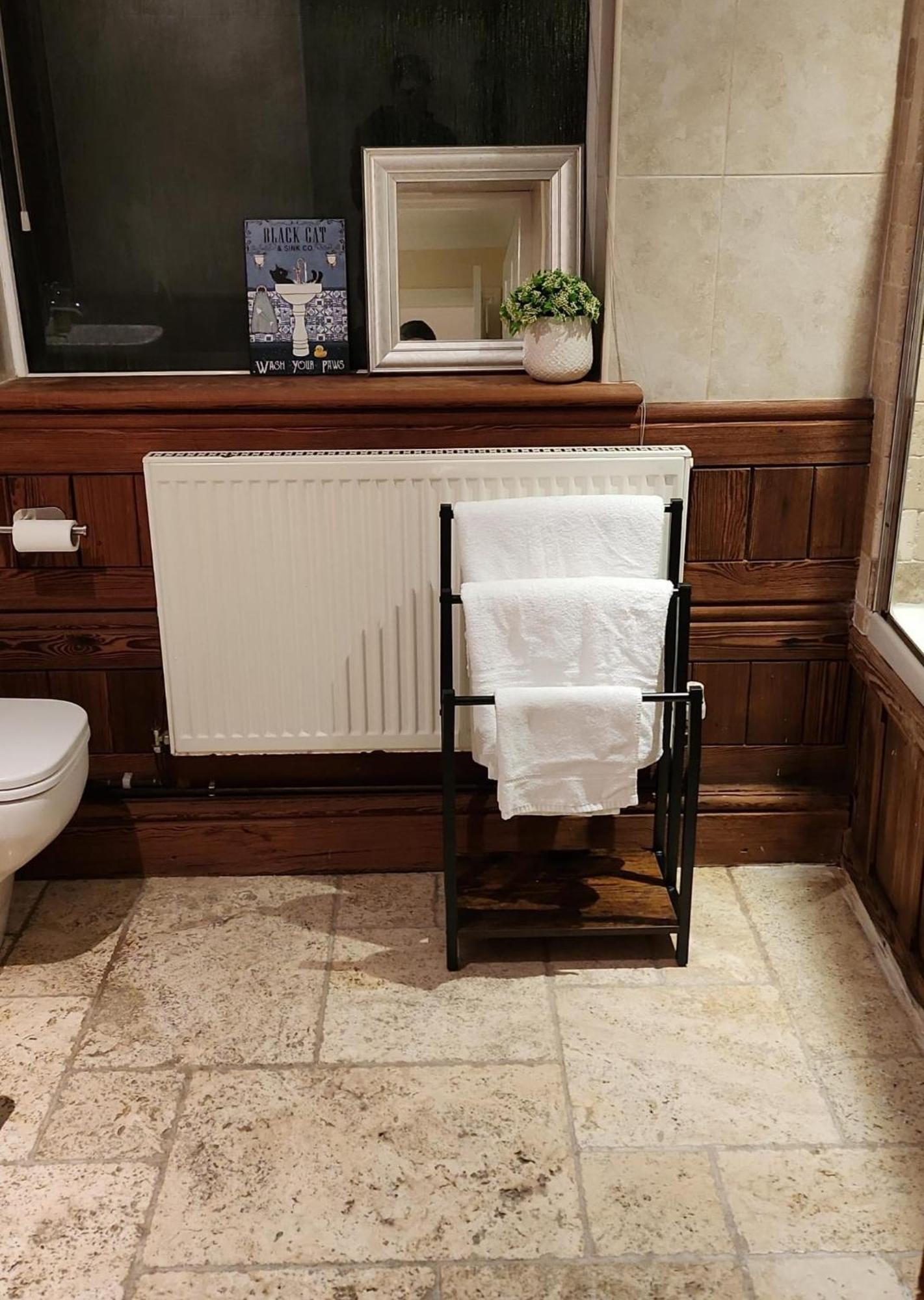 Large 2 Bed Holiday Let In Central Ystradgynlais Kültér fotó